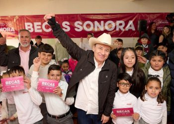 Sonora cambia el futuro de una generación con más de 736 mil becas entregadas