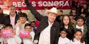 Sonora cambia el futuro de una generación con más de 736 mil becas entregadas
