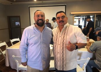 Christian Vernet se reúne con la Peña Beisbolera en Hermosillo