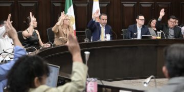 Aprueba Cabildo de Hermosillo participación de juventudes en el servicio público y fortalece labor policial