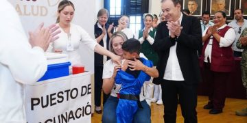Inicia Gobernador Durazo campaña de vacunación; serán más de 1 millón de dosis contra influenza y COVID-19