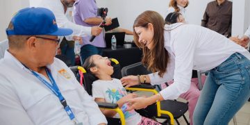 Entregan Patty Ruibal y Toño Astiazarán remodelación de unidades de apoyo a las familias en Miguel Alemán