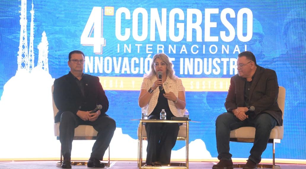 Dialogan sobre futuro de la minería en Sonora durante el Foro Mundial de Energía Solar 2026