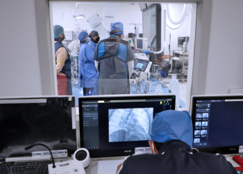 Acudir a la Unidad Médica Familiar más cercana ante cualquier dolor en pecho, falta de aire o desmayos permite detectar a tiempo enfermedades del corazón.