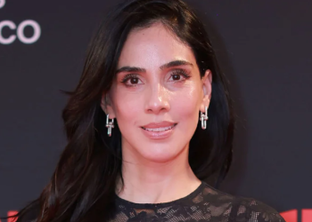 Sandra Echeverría pone un alto a un agresor digital: ‘Es gente deprimida, enojada, muy frustrada’