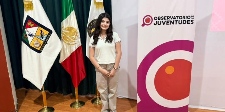 Gana alumna de Cecyte Sonora segundo lugar en Concurso de Debate Político