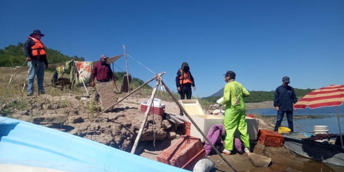 Refuerza Gobierno de Sonora vigilancia pesquera en la presa El Novillo
