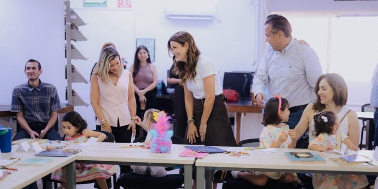 Apoyan Toño Astiazarán y Patty Ruibal a la comunidad con mejoras a Biblioteca Pública Rafael V. Meneses